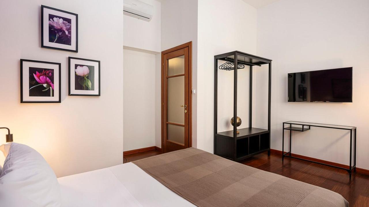 "Violet Dream" - Duomo Citylife Apartment มิลาน ภายนอก รูปภาพ